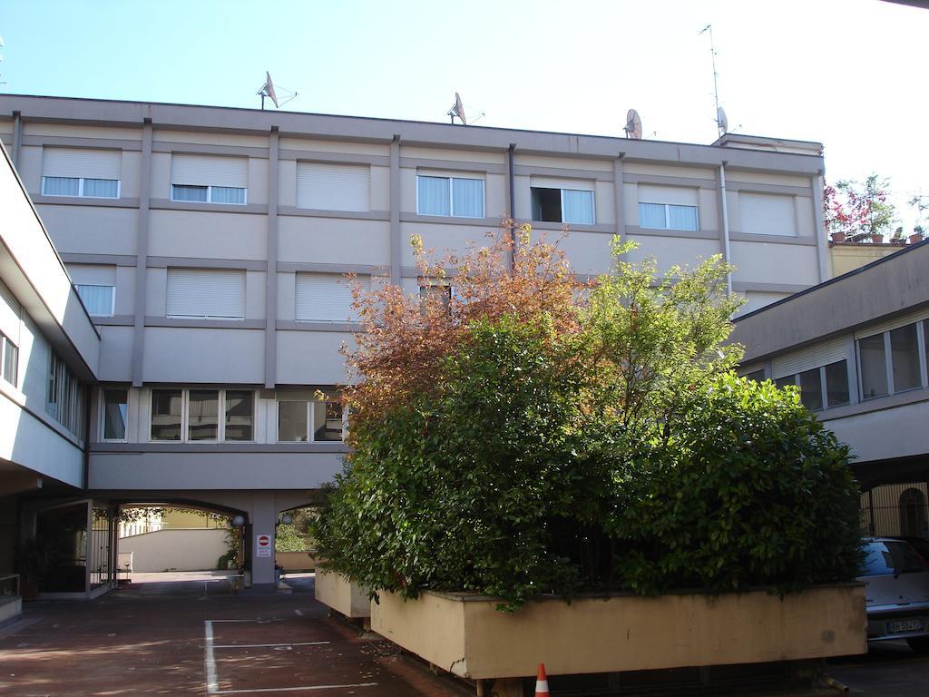 Augustus Hotel بييلا المظهر الخارجي الصورة
