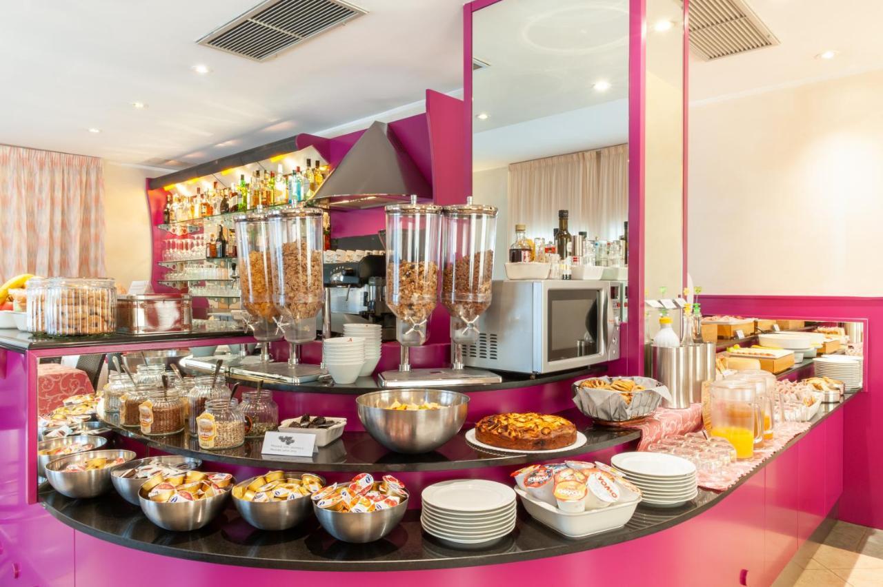 Augustus Hotel بييلا المظهر الخارجي الصورة